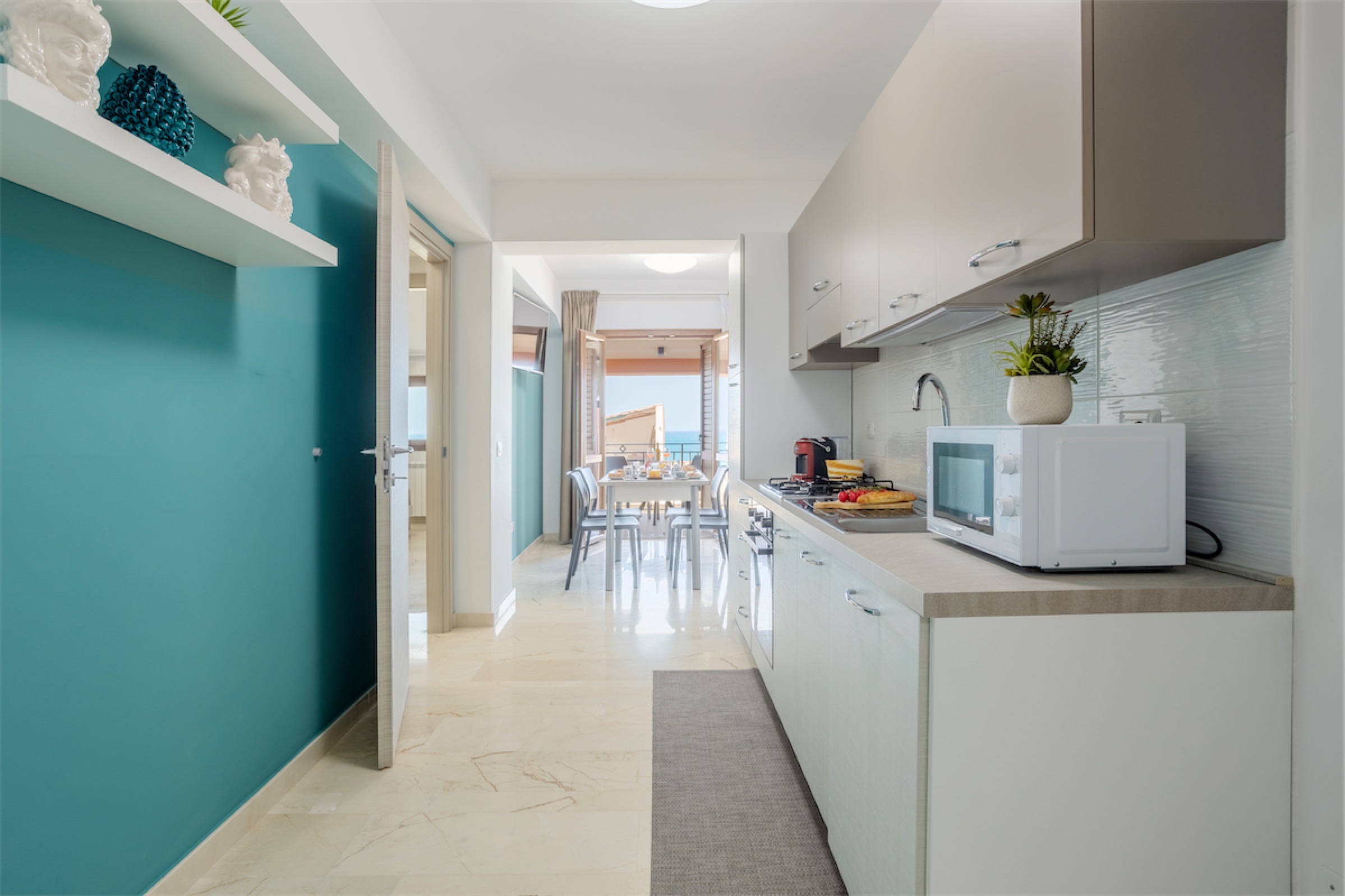 <b>Click to open image!</b> <b>Navigation tip:</b> Hover mouse on top of the right or left side of the image to see the next or previous image respectively.<br /><br />You are browsing images from the article:<br /><span class="sigProPopupCaption"></span>